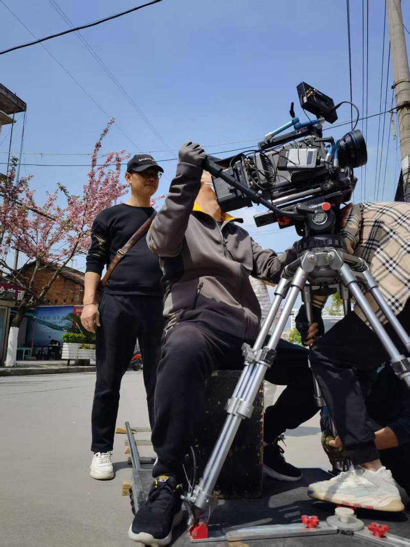 迎江区广告片拍摄：快消品牌爆款之选，网感内容适配社媒传播！